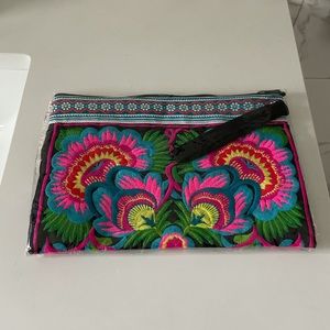 Brand new floral clutch